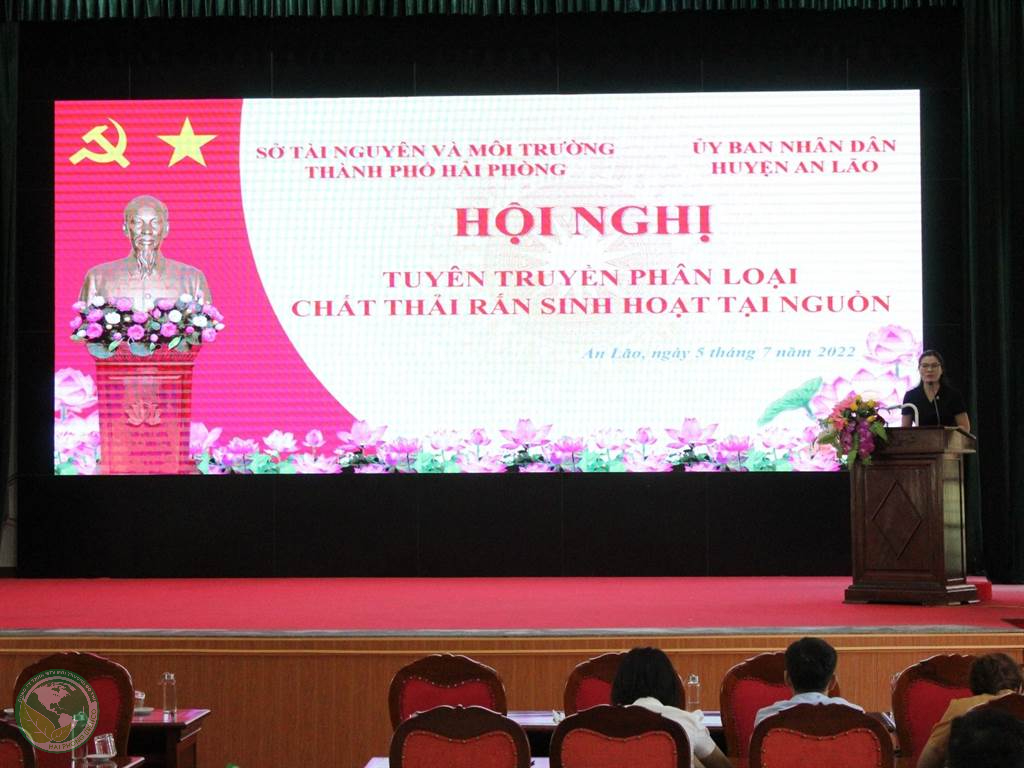 Đồng chí Trần Lưu Quang, Ủy viên Trung ương Đảng, Bí thư thành ủy Hải Phòng thăm và làm việc tại Công ty TNHH Một thành viên Môi trường đô thị Hải Phòng